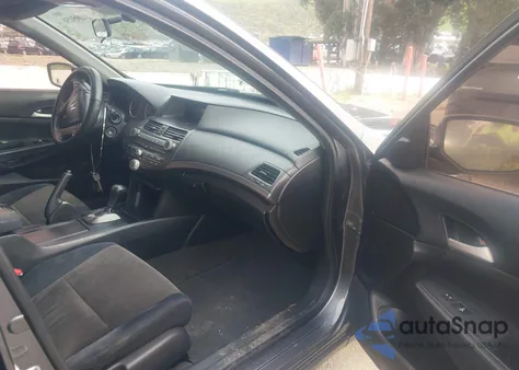 2010 Honda Accord 2.4 Lx из США, поврежденный, VIN 1HGCP2F35AA117267